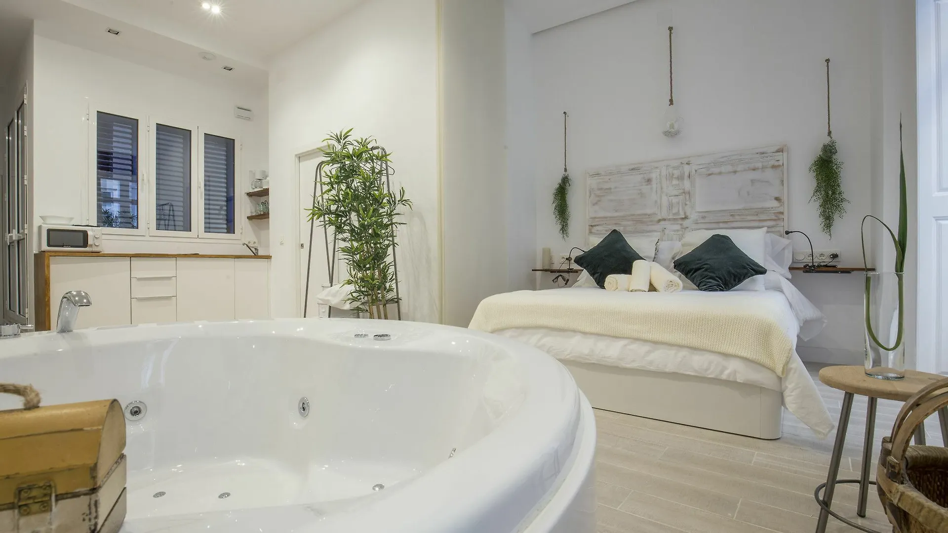 Living4Malaga Skyline Apartments location